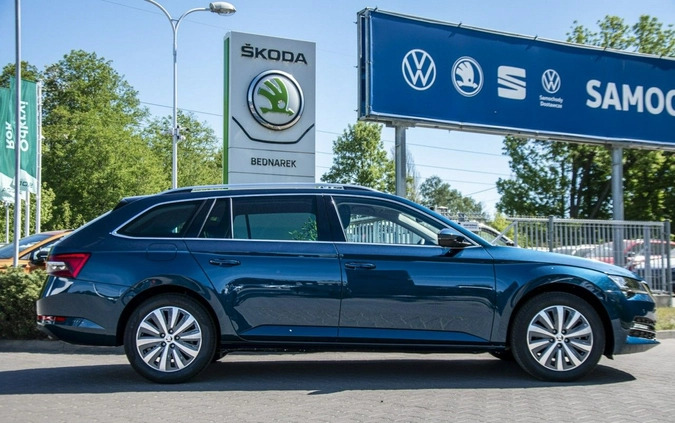 Skoda Superb cena 183900 przebieg: 5, rok produkcji 2024 z Borne Sulinowo małe 436
